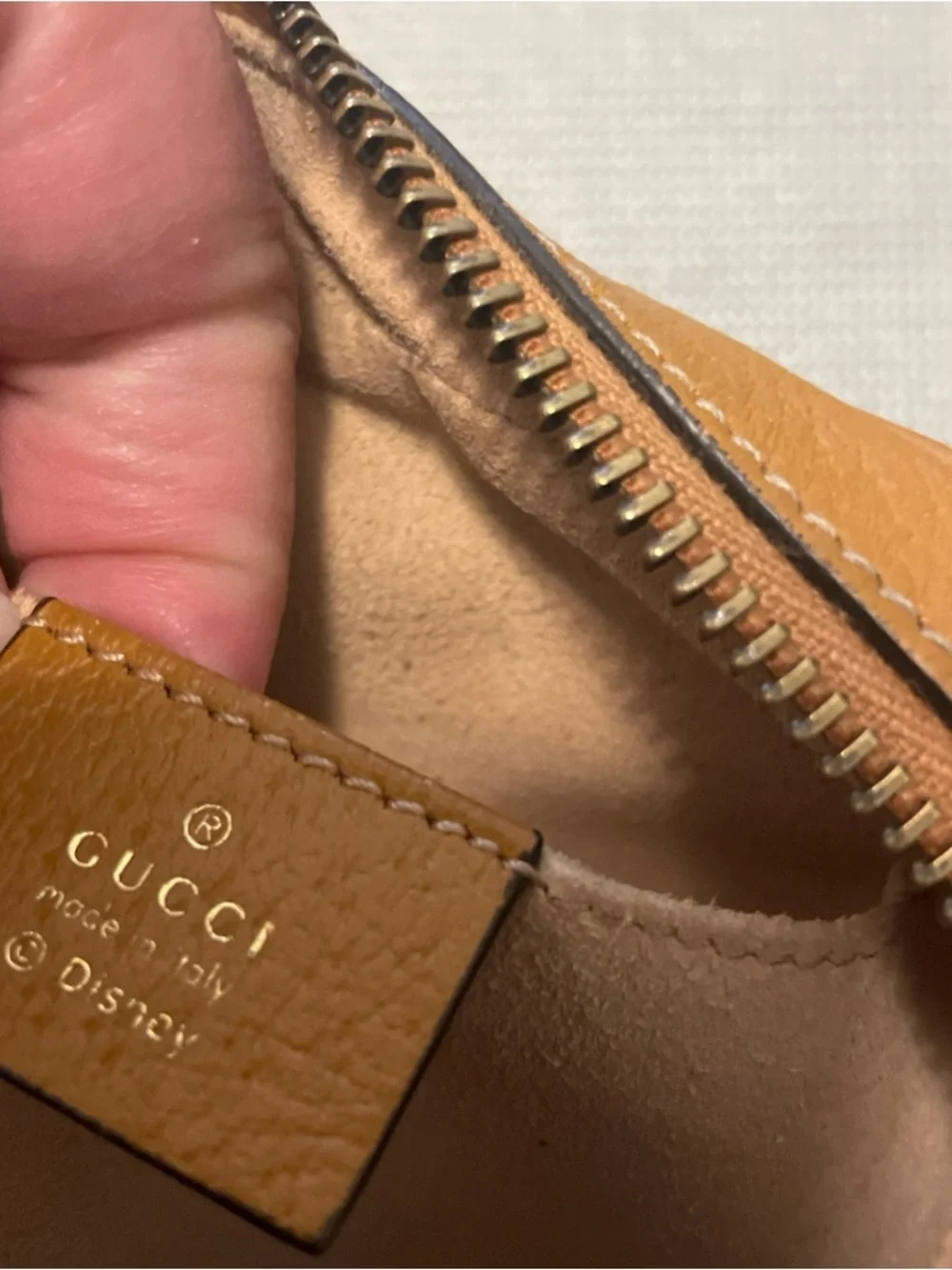 Gucci X Disney Mickey Mouse Crossbody Bag Authentic GG Coated Canvas Preowned - Picture 4 of 11